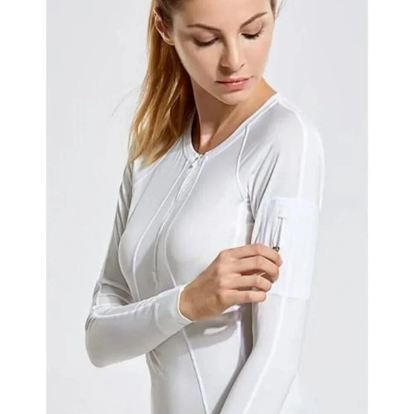 Athleta T-Shirt Women's Size Medium White V-Neck Long Sleeve Front Zip - Picture 1 of 12